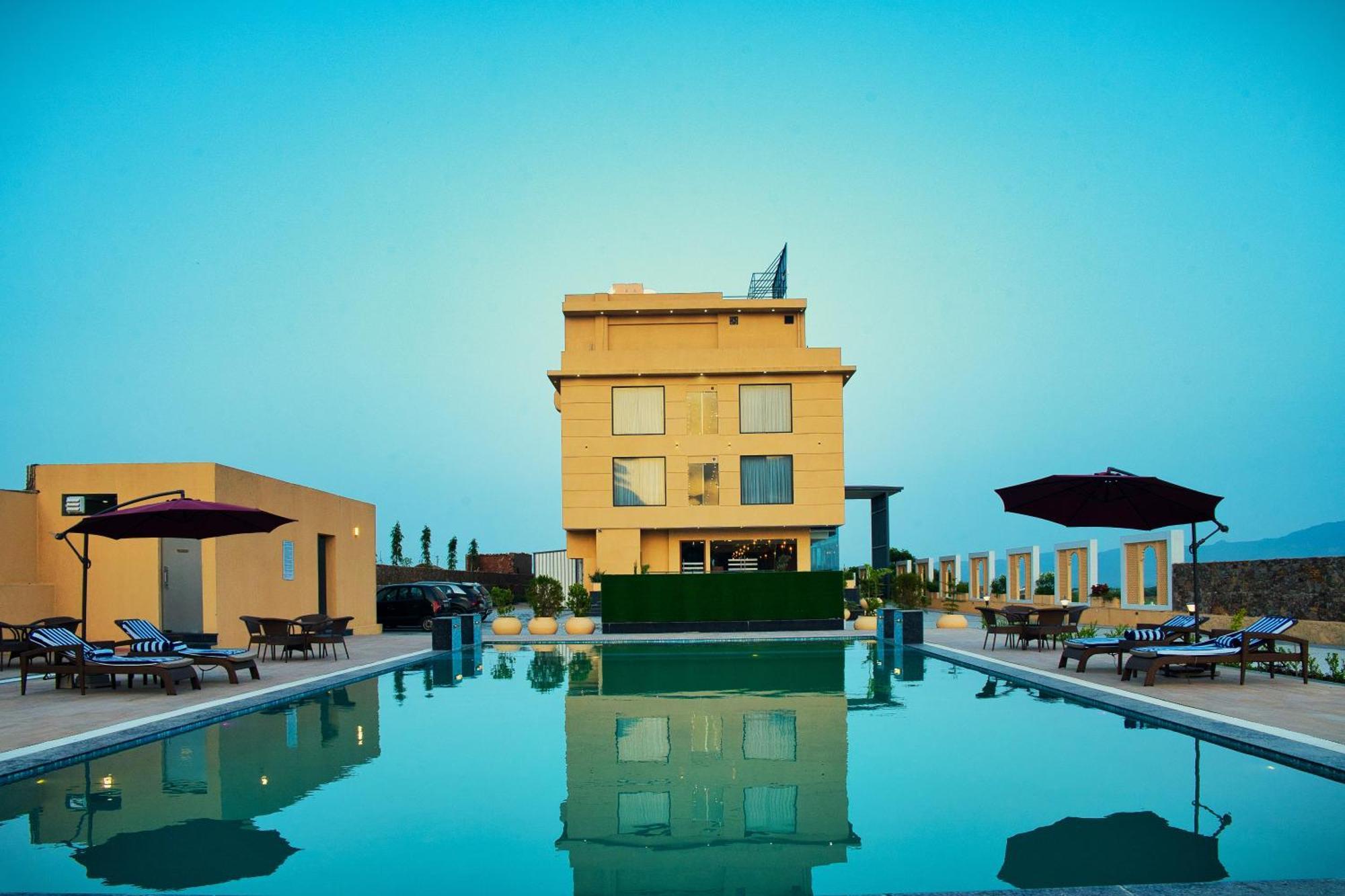 Sterling Pushkar Hotel Exterior foto
