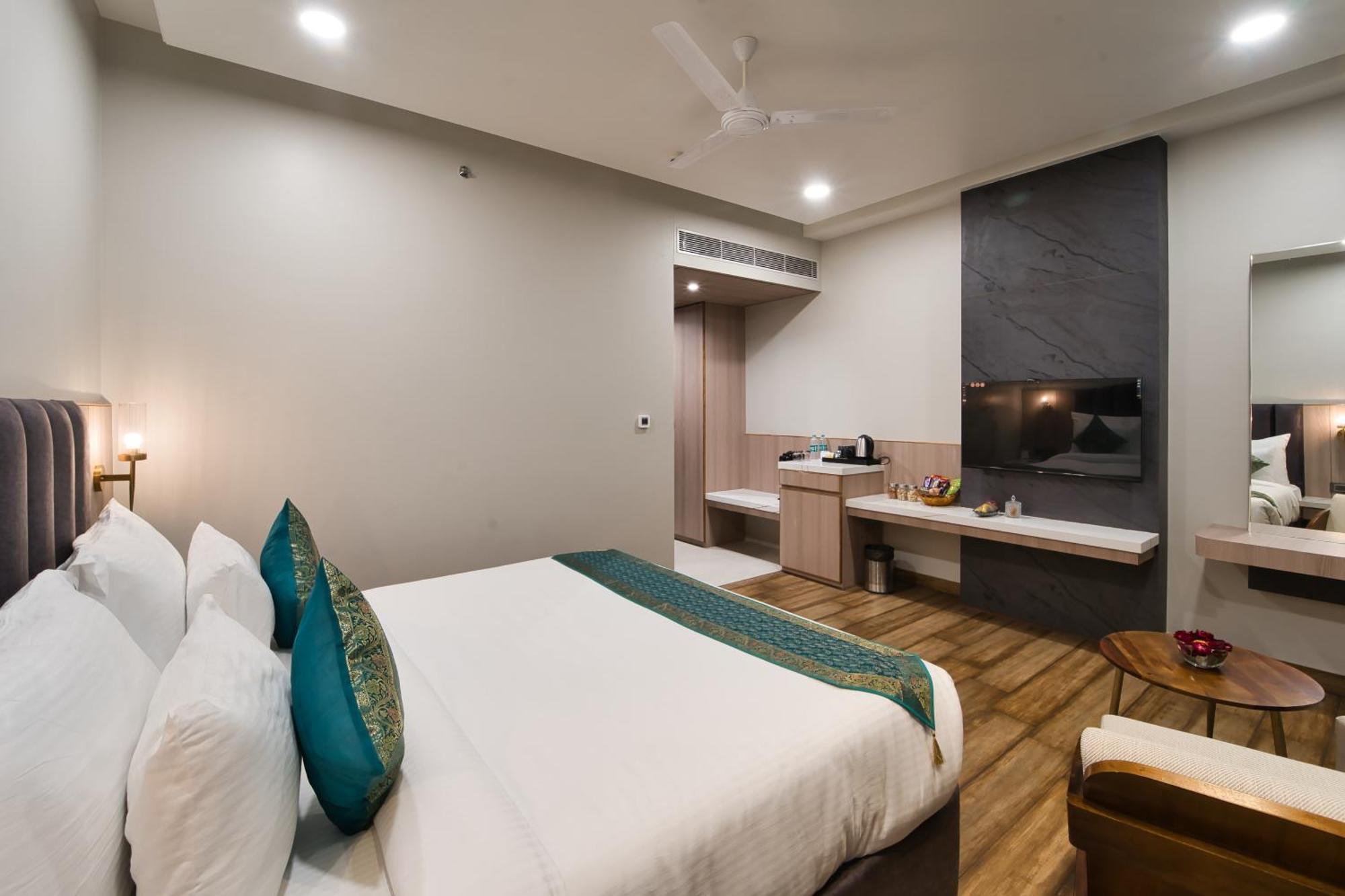 Sterling Pushkar Hotel Exterior foto