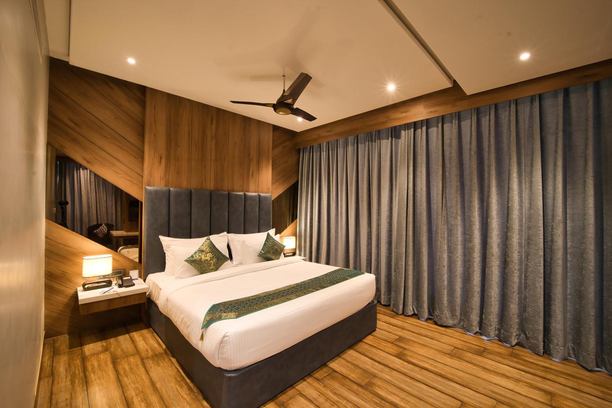 Sterling Pushkar Hotel Exterior foto